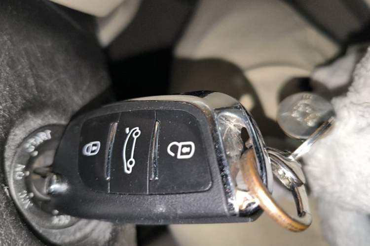 Used Buick Excelle 2015 1.5L Automatic Classic Model Vehicle Key