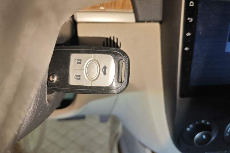 Used Buick Excelle 2015 1.5L Automatic Classic Model Vehicle Key