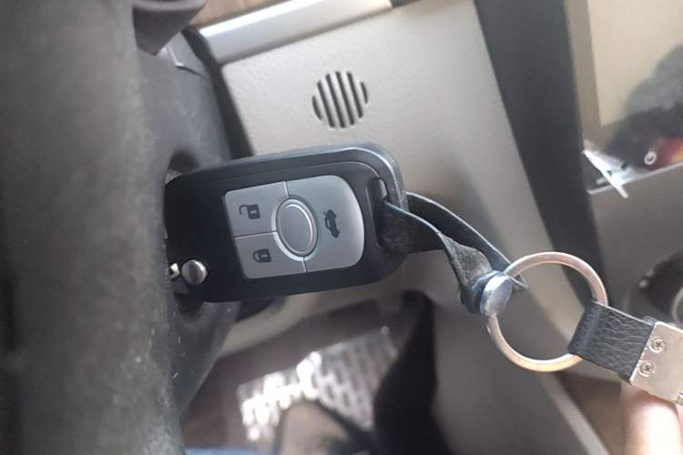 Used Buick Excelle 2015 1.5L Automatic Classic Model Vehicle Key