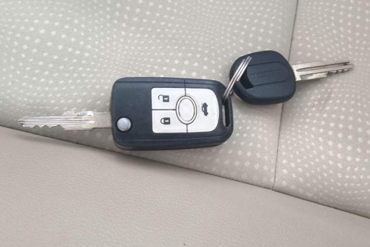 Used Buick Excelle 2015 1.5L Automatic Classic Model Vehicle Key
