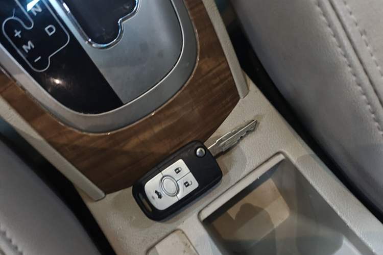 Used Buick Excelle 2015 1.5L Automatic Classic Model Vehicle Key