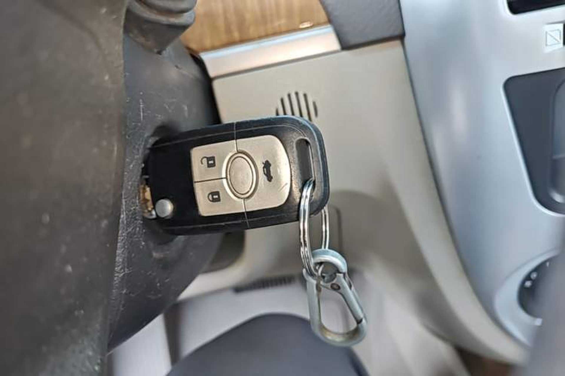 Used Buick Excelle 2015 1.5L Automatic Classic Model Vehicle Key