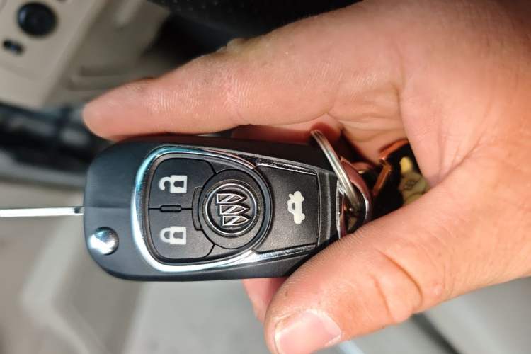 Used Buick Excelle 2015 1.5L Automatic Classic Model Vehicle Key