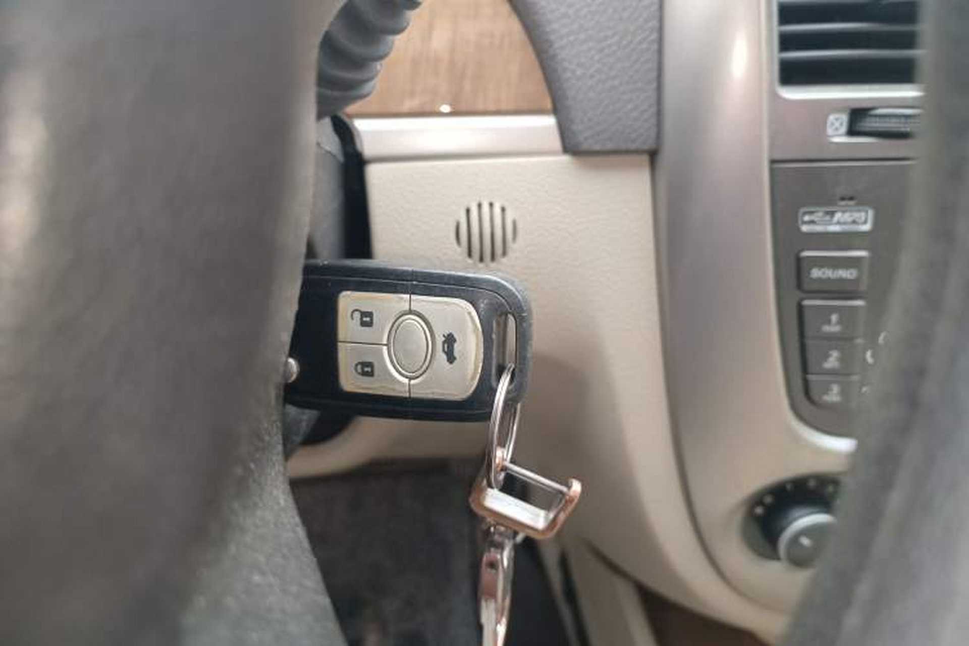 Used Buick Excelle 2015 1.5L Automatic Classic Model Vehicle Key