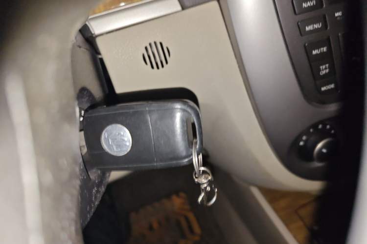 Used Buick Excelle 2015 1.5L Automatic Classic Model Vehicle Key