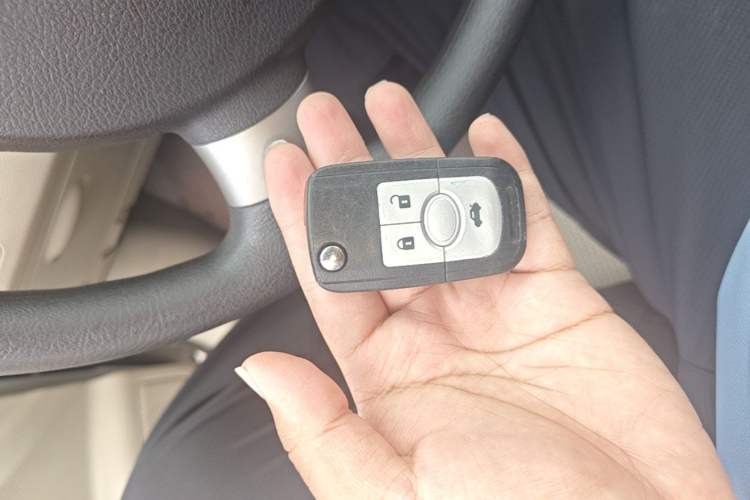 Used Buick Excelle 2015 1.5L Automatic Classic Model Vehicle Key