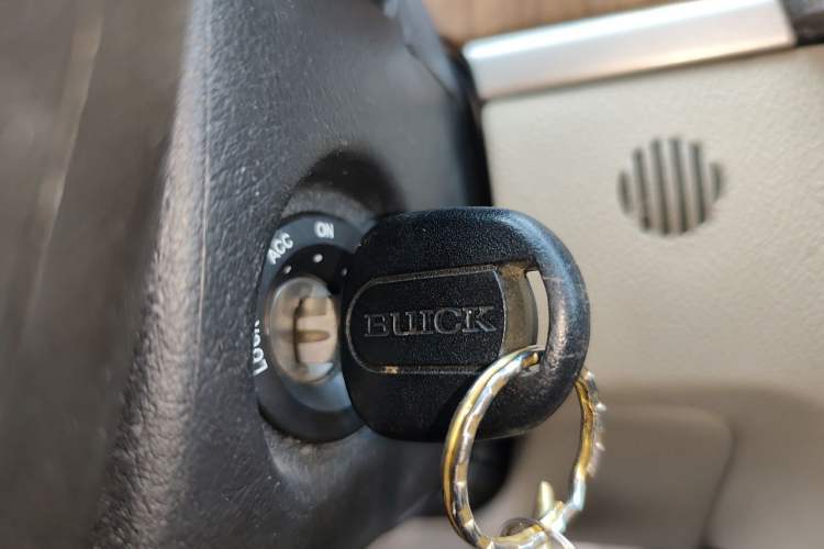 Used Buick Excelle 2015 1.5L Manual Classic Trim Vehicle Key