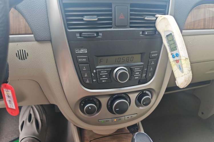 Used Buick Excelle 2015 1.5L Automatic Classic Model Audio And AC Panel