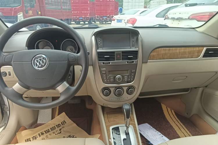 Used Buick Excelle 2015 1.5L Automatic Classic Model Audio And AC Panel