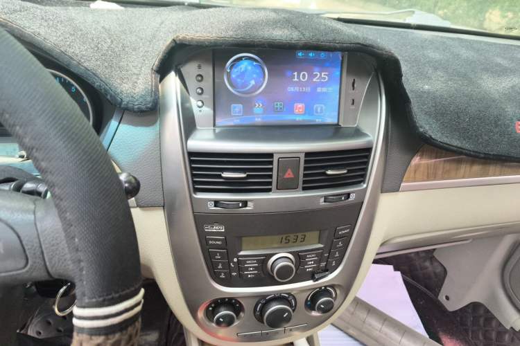Used Buick Excelle 2015 1.5L Manual Classic Trim Audio And AC Panel