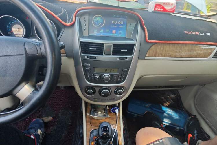 Used Buick Excelle 2015 1.5L Manual Classic Trim Audio And AC Panel