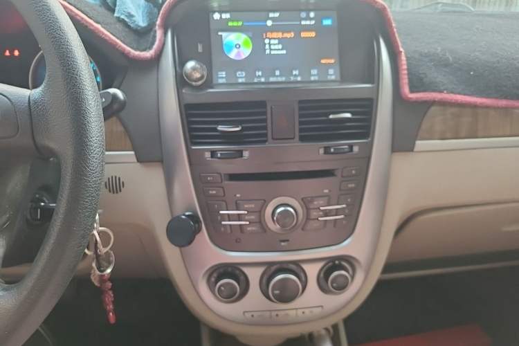 Used Buick Excelle 2015 1.5L Manual Classic Trim Audio And AC Panel