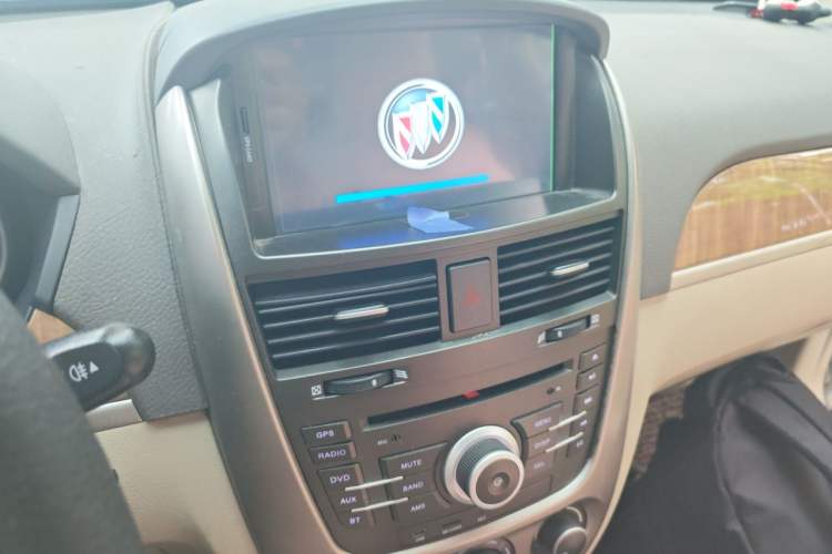 Used Buick Excelle 2015 1.5L Automatic Classic Model Audio And AC Panel