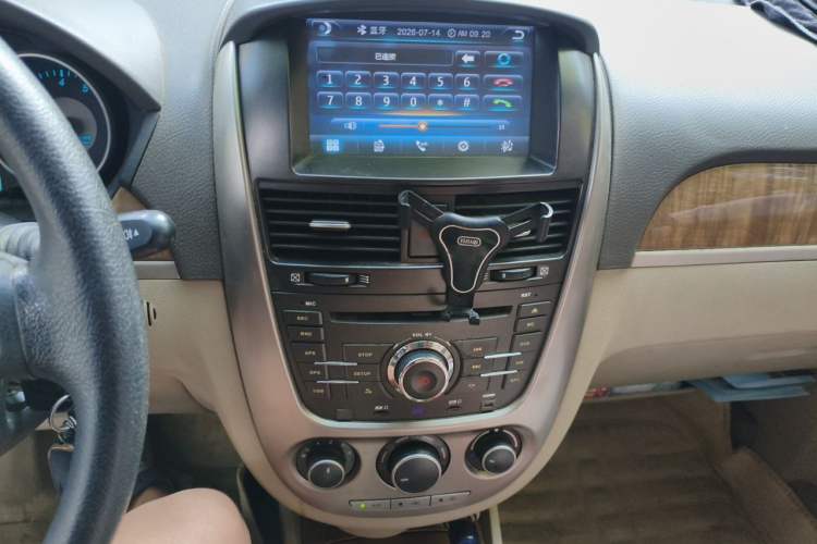 Used Buick Excelle 2015 1.5L Manual Classic Trim Audio And AC Panel