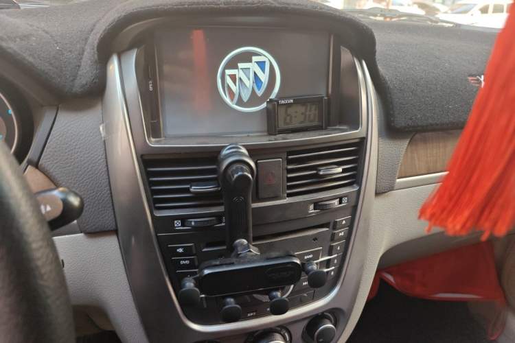 Used Buick Excelle 2015 1.5L Manual Classic Trim Audio And AC Panel