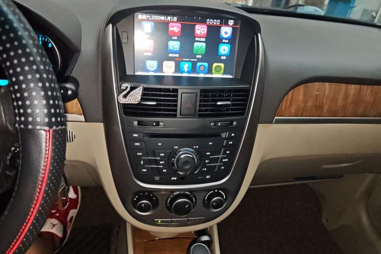 Used Buick Excelle 2015 1.5L Automatic Classic Model Audio And AC Panel