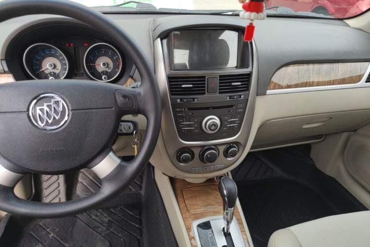 Used Buick Excelle 2015 1.5L Automatic Classic Model Audio And AC Panel