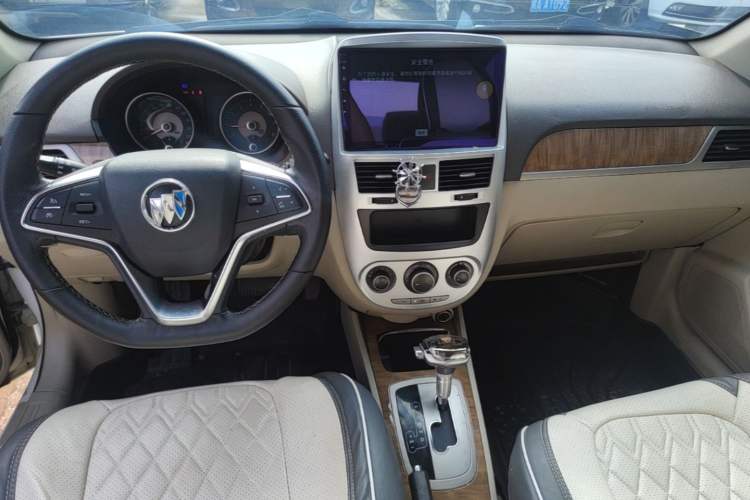 Used Buick Excelle 2015 1.5L Automatic Classic Model Audio And AC Panel
