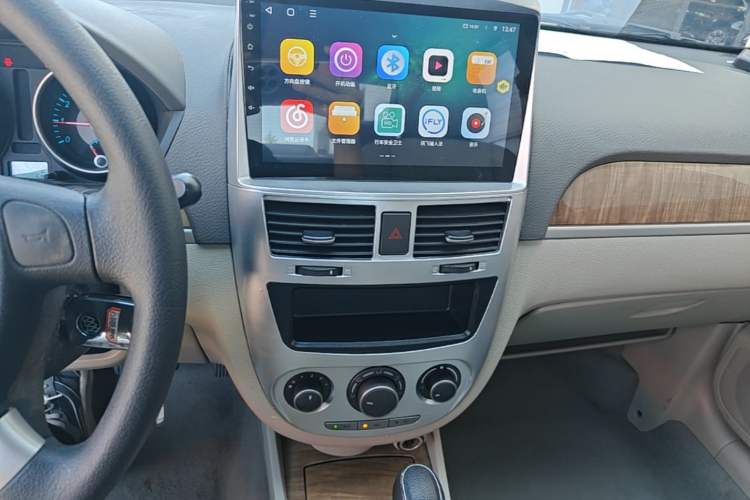 Used Buick Excelle 2015 1.5L Automatic Classic Model Audio And AC Panel
