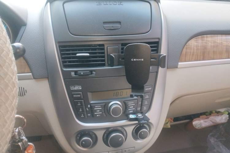 Used Buick Excelle 2015 1.5L Automatic Classic Model Audio And AC Panel