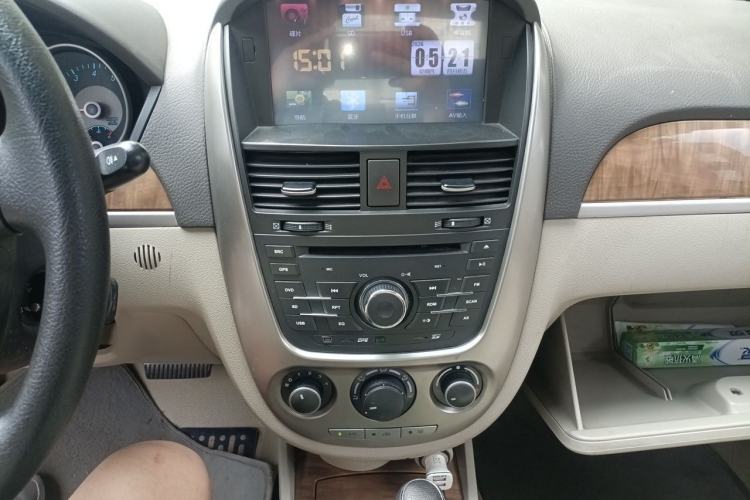 Used Buick Excelle 2015 1.5L Automatic Classic Model Audio And AC Panel