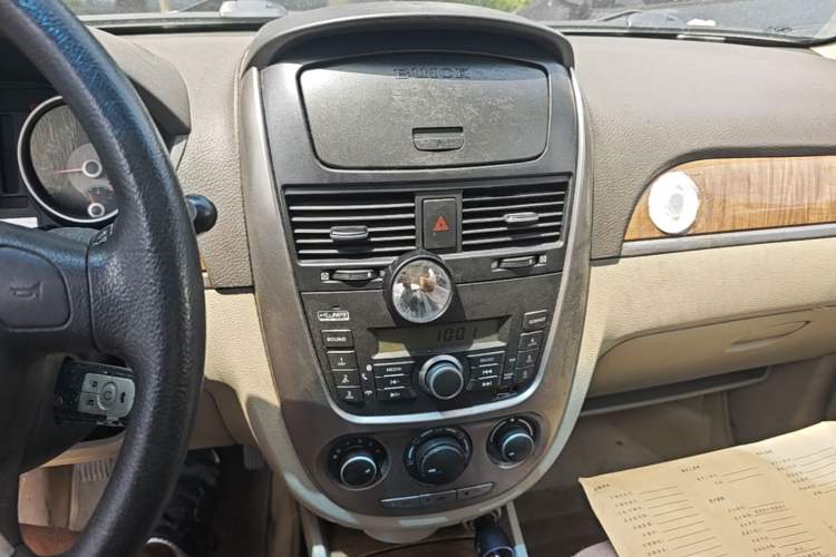 Used Buick Excelle 2015 1.5L Manual Classic Trim Audio And AC Panel