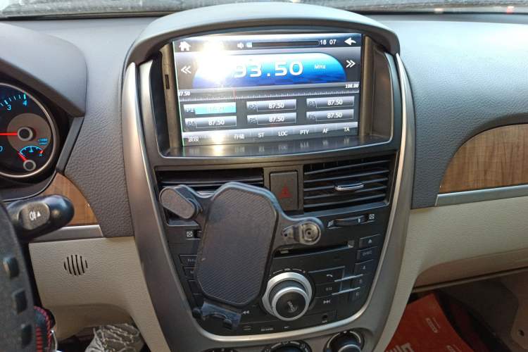 Used Buick Excelle 2015 1.5L Automatic Classic Model Audio And AC Panel