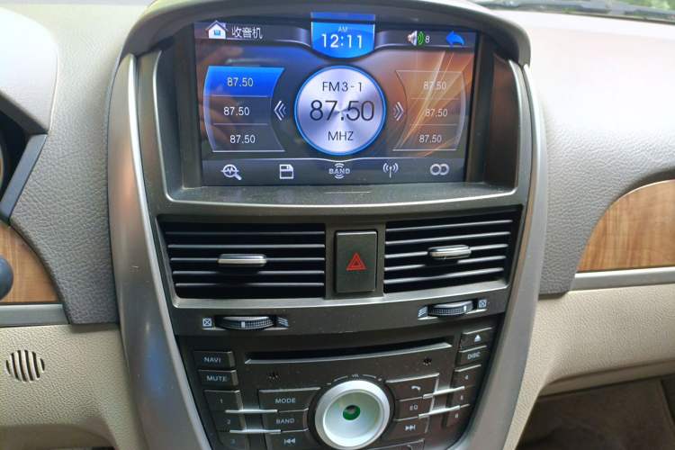 Used Buick Excelle 2015 1.5L Automatic Classic Model Audio And AC Panel