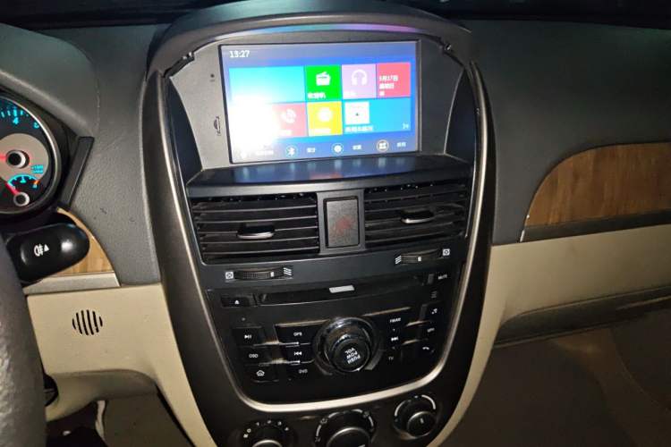 Used Buick Excelle 2015 1.5L Manual Classic Trim Audio And AC Panel