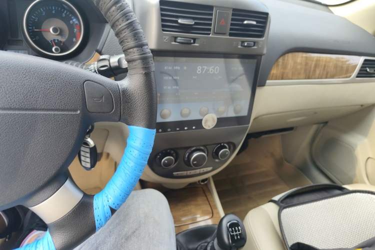 Used Buick Excelle 2015 1.5L Manual Classic Trim Audio And AC Panel