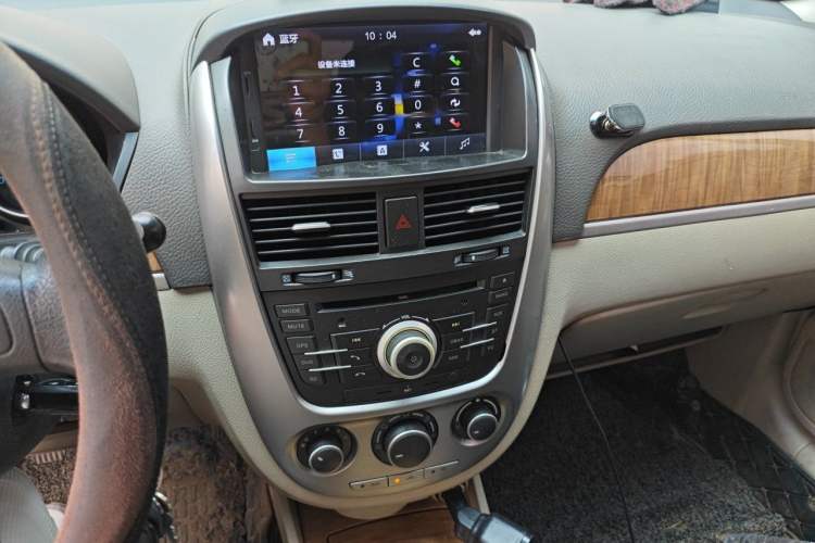 Used Buick Excelle 2015 1.5L Manual Classic Trim Audio And AC Panel