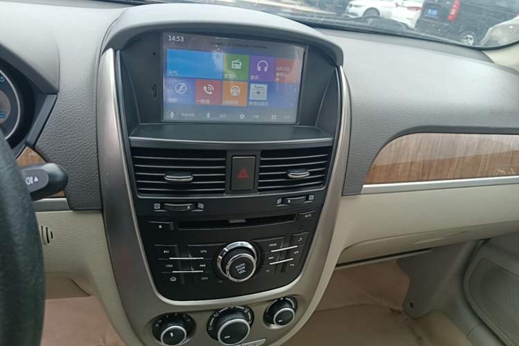 Used Buick Excelle 2015 1.5L Automatic Classic Model Audio And AC Panel