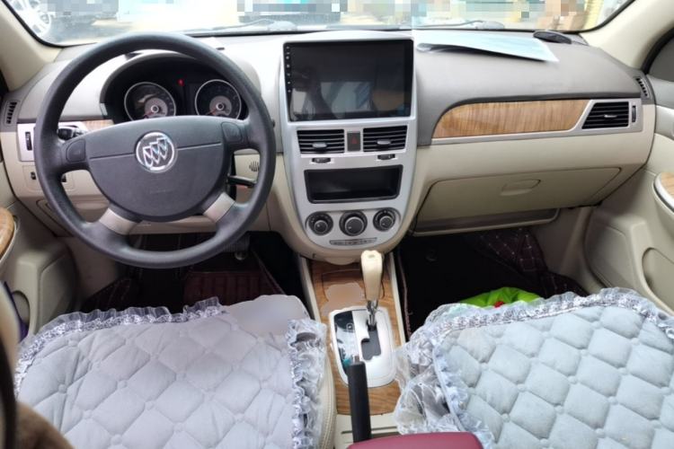 Used Buick Excelle 2015 1.5L Automatic Classic Model Center Console
