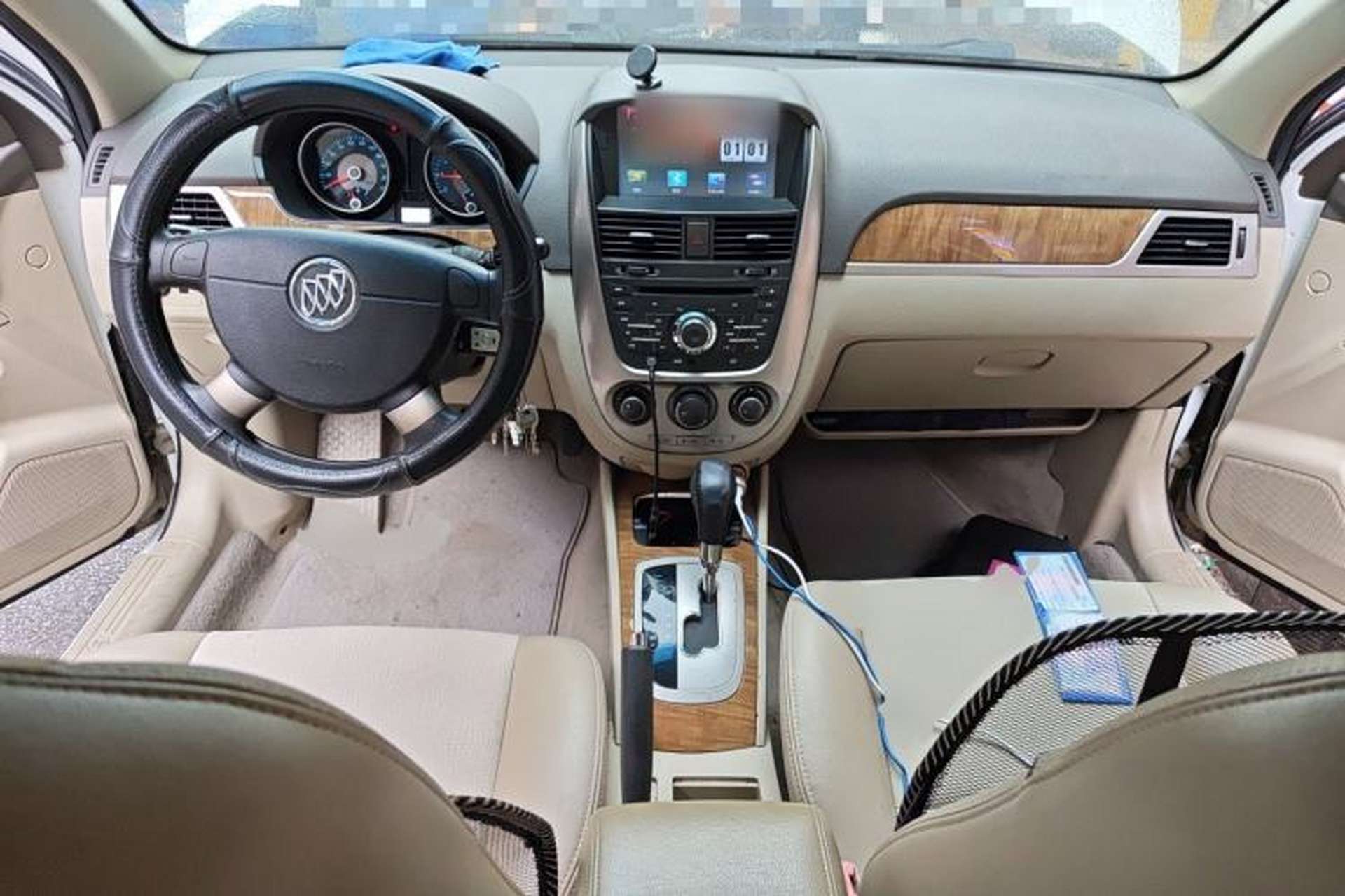 Used Buick Excelle 2015 1.5L Automatic Classic Model Center Console