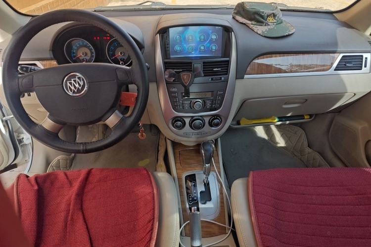 Used Buick Excelle 2015 1.5L Automatic Classic Model Center Console