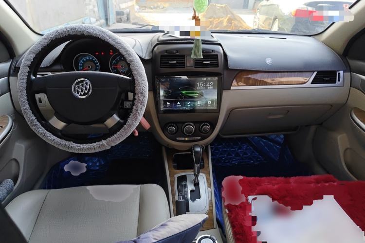 Used Buick Excelle 2015 1.5L Automatic Classic Model Center Console