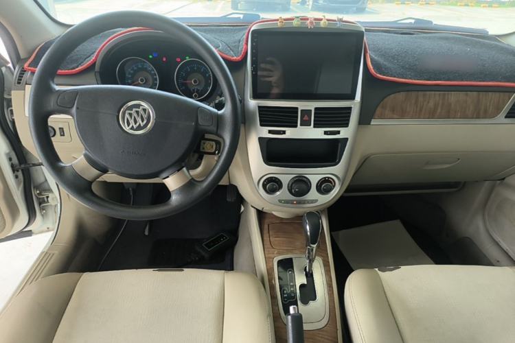 Used Buick Excelle 2015 1.5L Automatic Classic Model Center Console