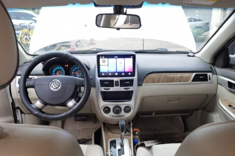 Used Buick Excelle 2015 1.5L Automatic Classic Model Center Console