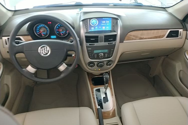 Used Buick Excelle 2015 1.5L Automatic Classic Model Center Console