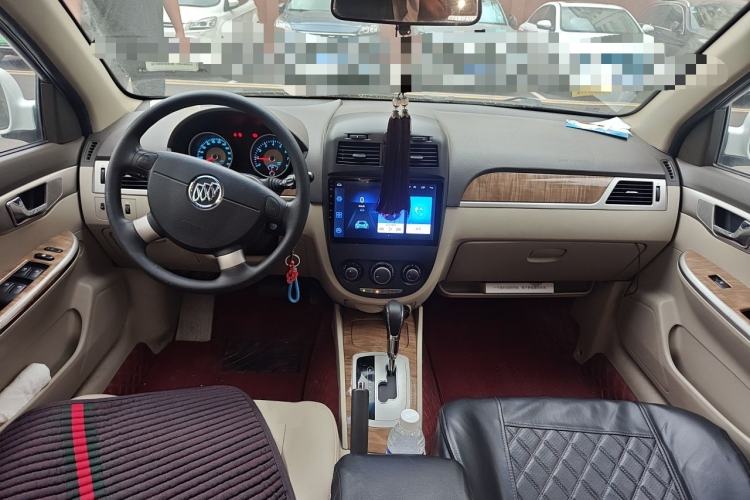 Used Buick Excelle 2015 1.5L Automatic Classic Model Center Console