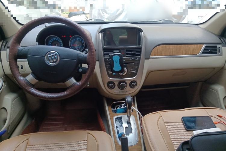 Used Buick Excelle 2015 1.5L Automatic Classic Model Center Console