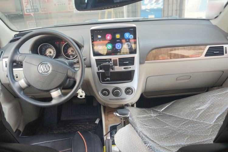 Used Buick Excelle 2015 1.5L Automatic Classic Model Center Console