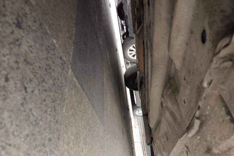 Used Buick Excelle 2015 1.5L Manual Classic Trim Chassis Front Left