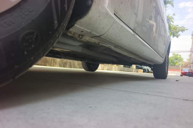 Used Buick Excelle 2015 1.5L Automatic Classic Model Chassis Front Left