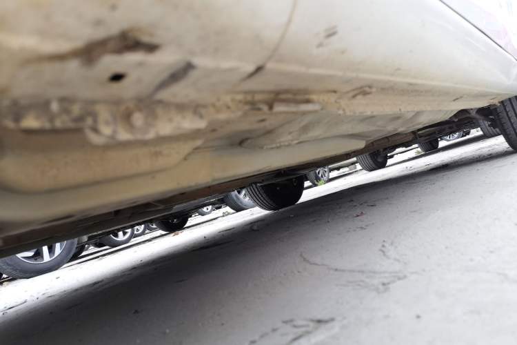 Used Buick Excelle 2015 1.5L Automatic Classic Model Chassis Front Left