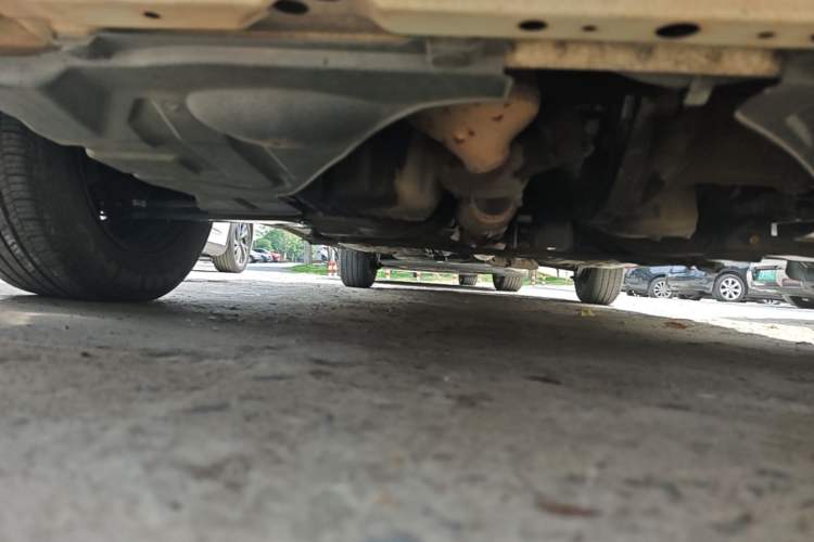 Used Buick Excelle 2015 1.5L Manual Classic Trim Chassis Front
