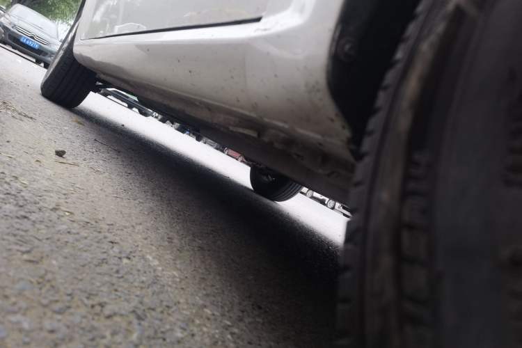 Used Buick Excelle 2015 1.5L Automatic Classic Model Chassis Front Right