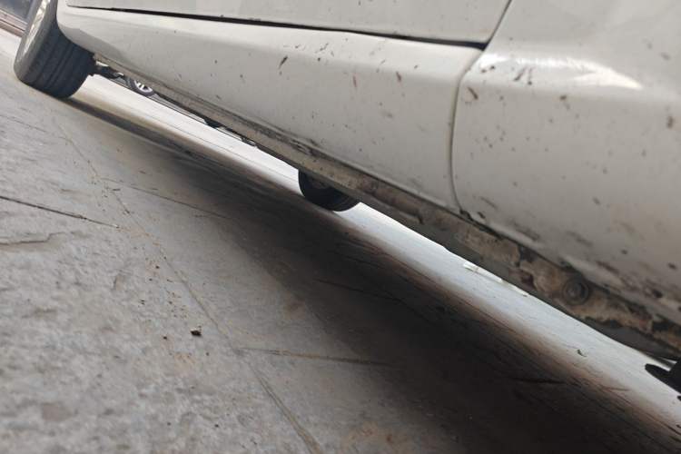 Used Buick Excelle 2015 1.5L Manual Classic Trim Chassis Front Right