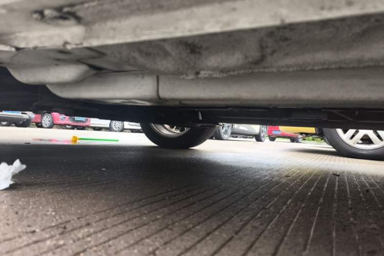 Used Buick Excelle 2015 1.5L Automatic Classic Model Chassis Front Right
