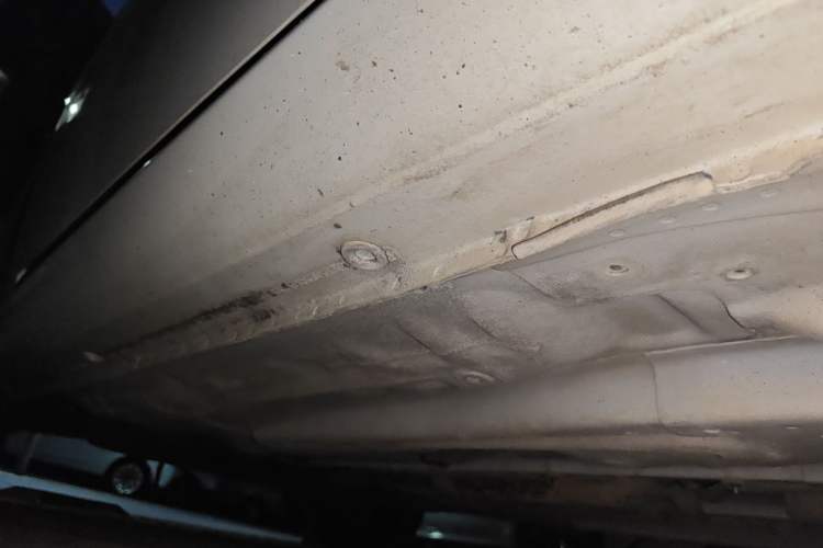 Used Buick Excelle 2015 1.5L Manual Luxury Model Chassis Front Right